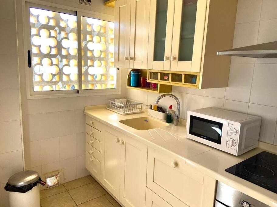 Apartamento Sea View By Solymar Holiday Torre Del Mar Exterior foto